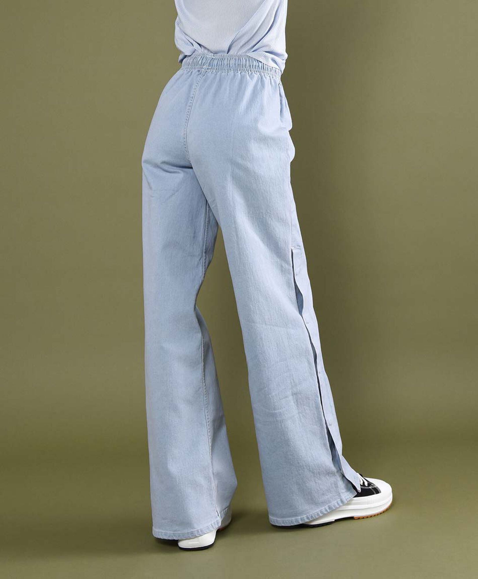 Jeans mujer detalle wide Jeans mujer detalle wide