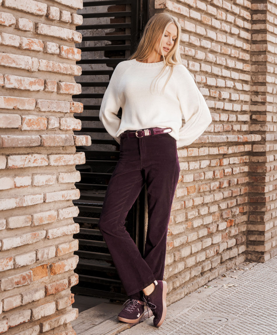 Pantal&oacute;n mujer corderoy burdeo