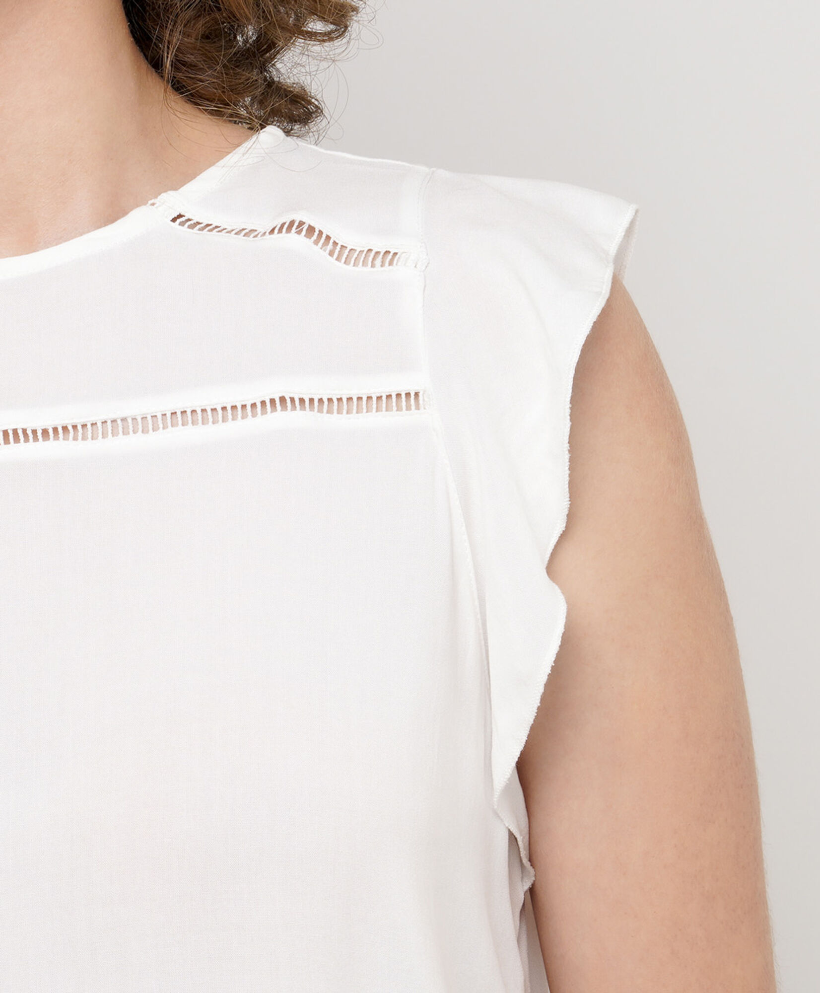 Blusa mujer vuelitos en mangas Blusa mujer vuelitos en mangas