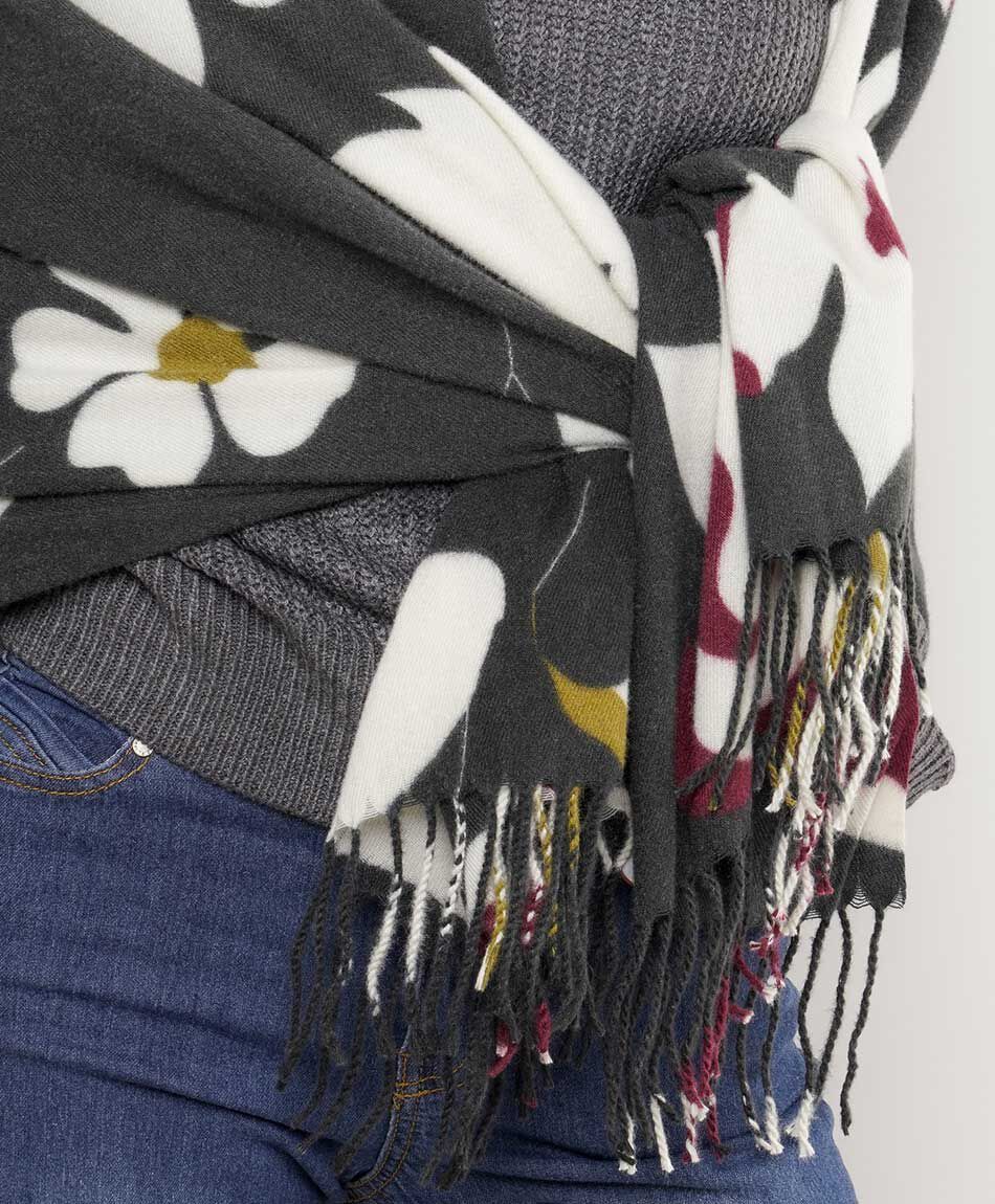 Ruana mujer look floreado