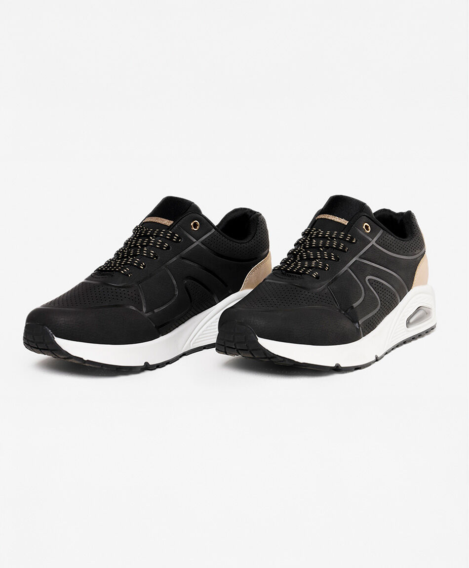 Zapatilla mujer detalles dorados