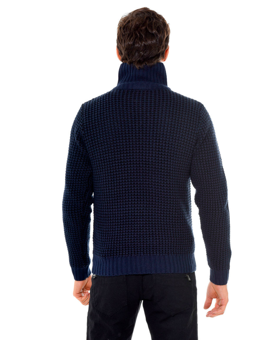 Sweater cuello botones
