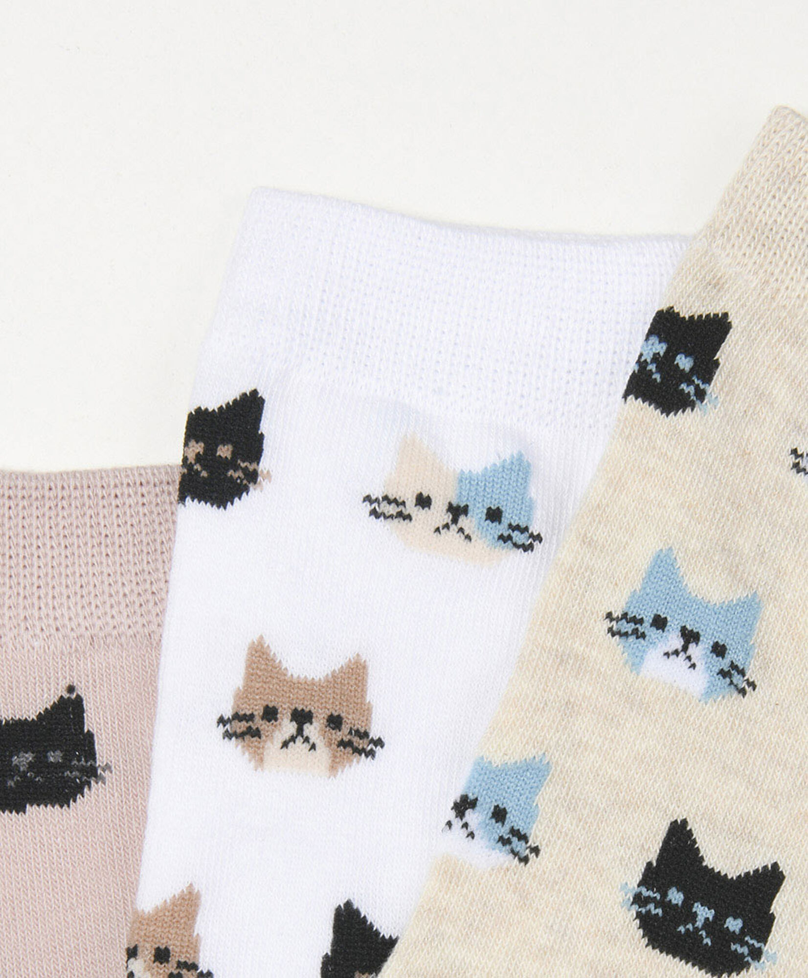 Pack 3 calcetines niña gatitos Pack 3 calcetines niña gatitos