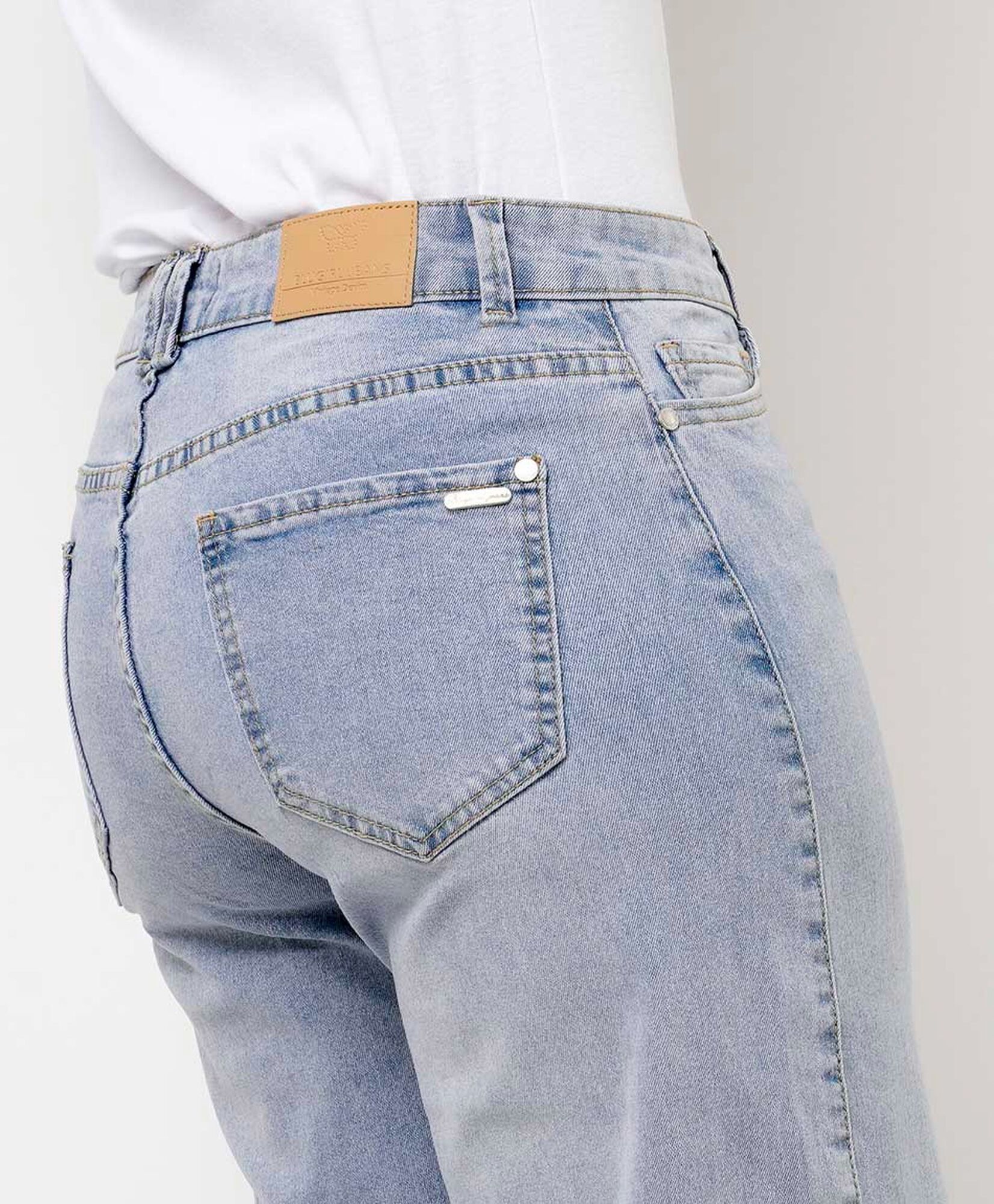 Jeans mujer bordado floral Jeans mujer bordado floral