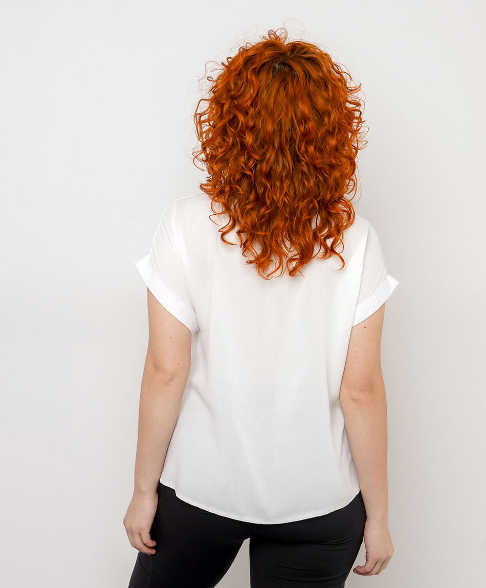 Blusa mujer modelo mo&ntilde;o white