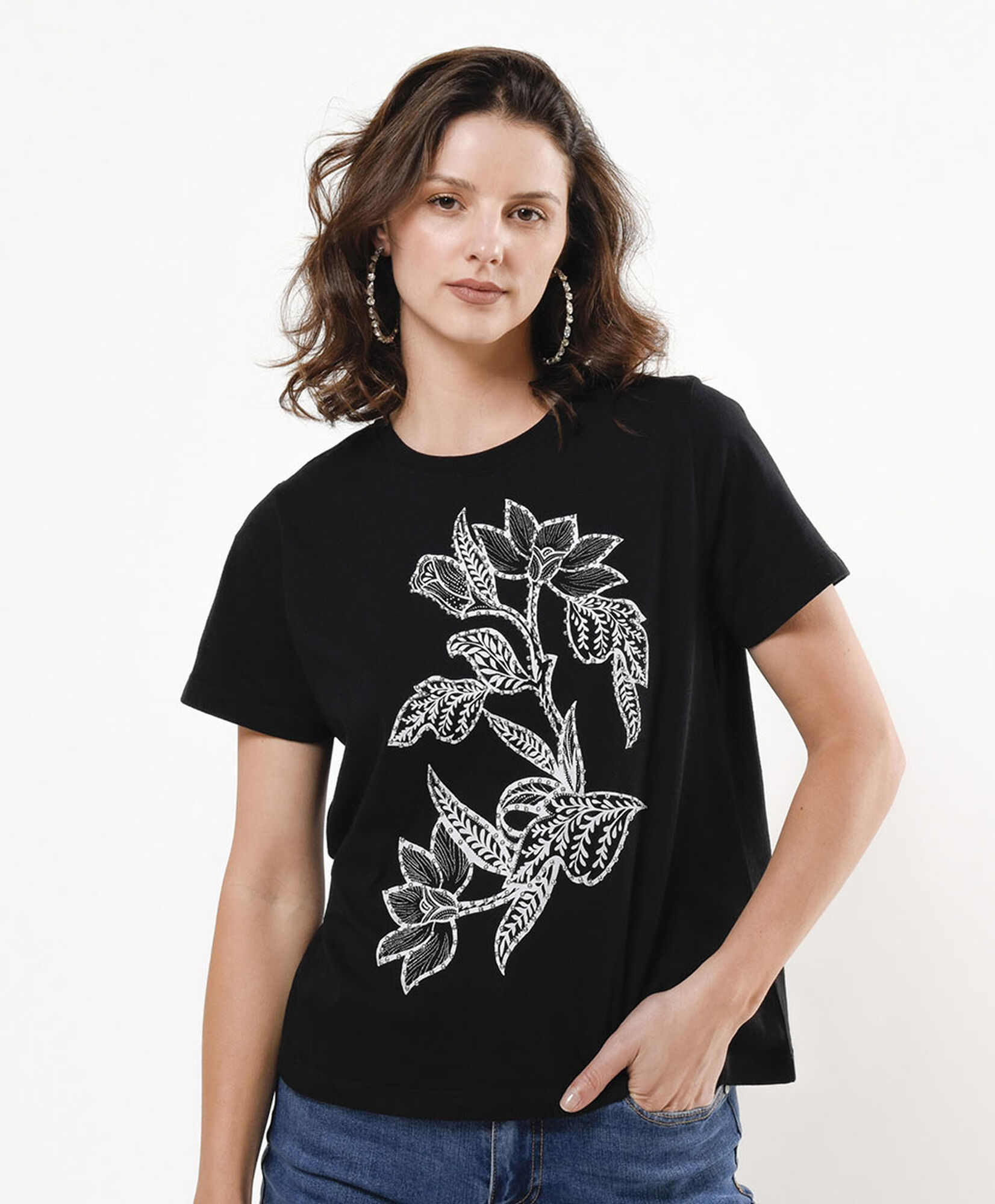 Polera mujer flor y brillos Polera mujer flor y brillos