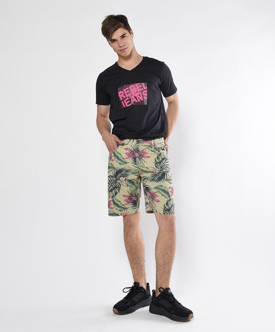 Bermuda hombre tropical