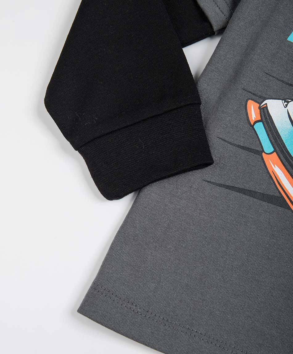 Polera beb&eacute; estampado de carreras
