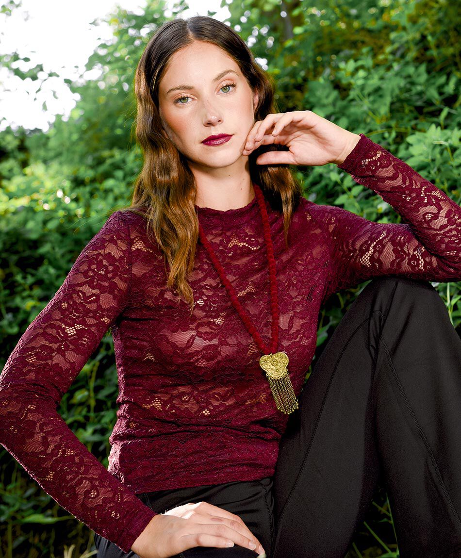 Polera mujer encaje floreado