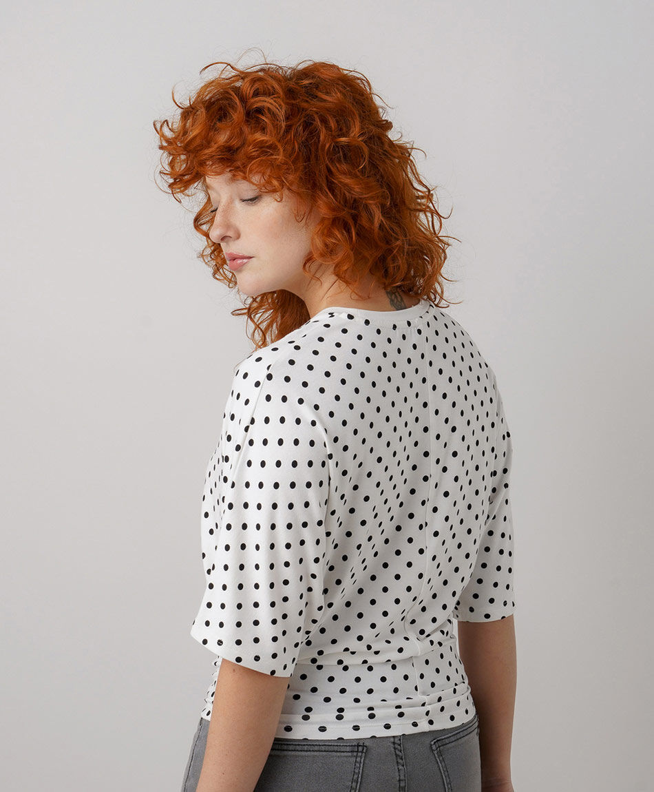 Polera mujer lunares