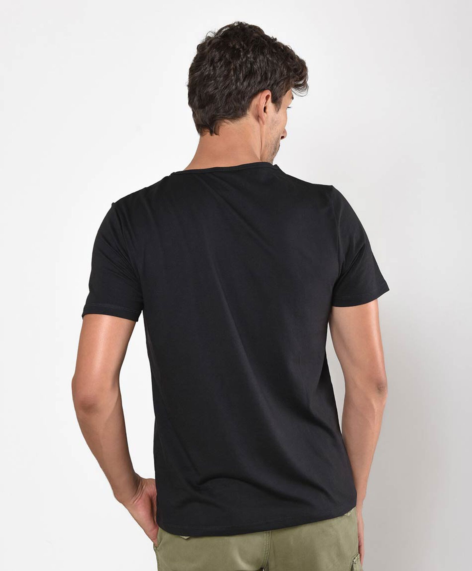 Polera hombre bolsillo con cierre Polera hombre bolsillo con cierre
