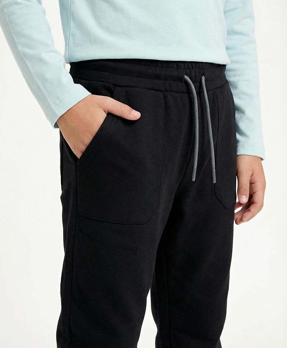 Buzo ni&ntilde;o negro