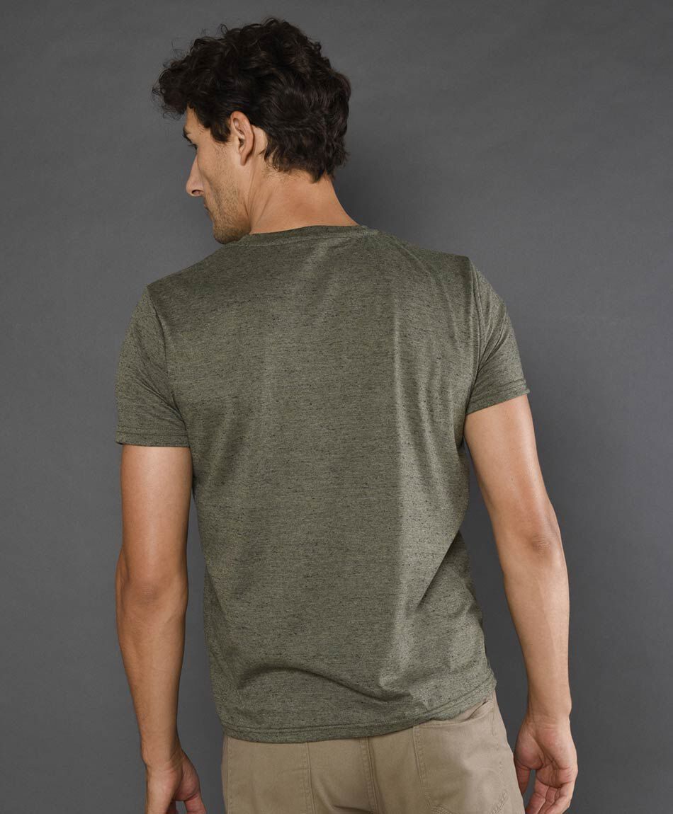 Polera hombre botones
