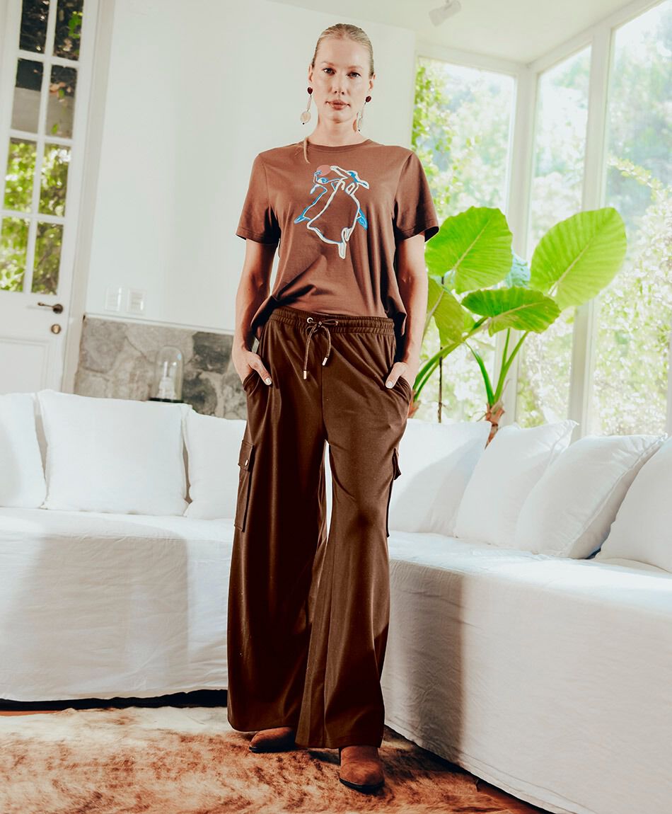 Pantal&oacute;n mujer cargo brown