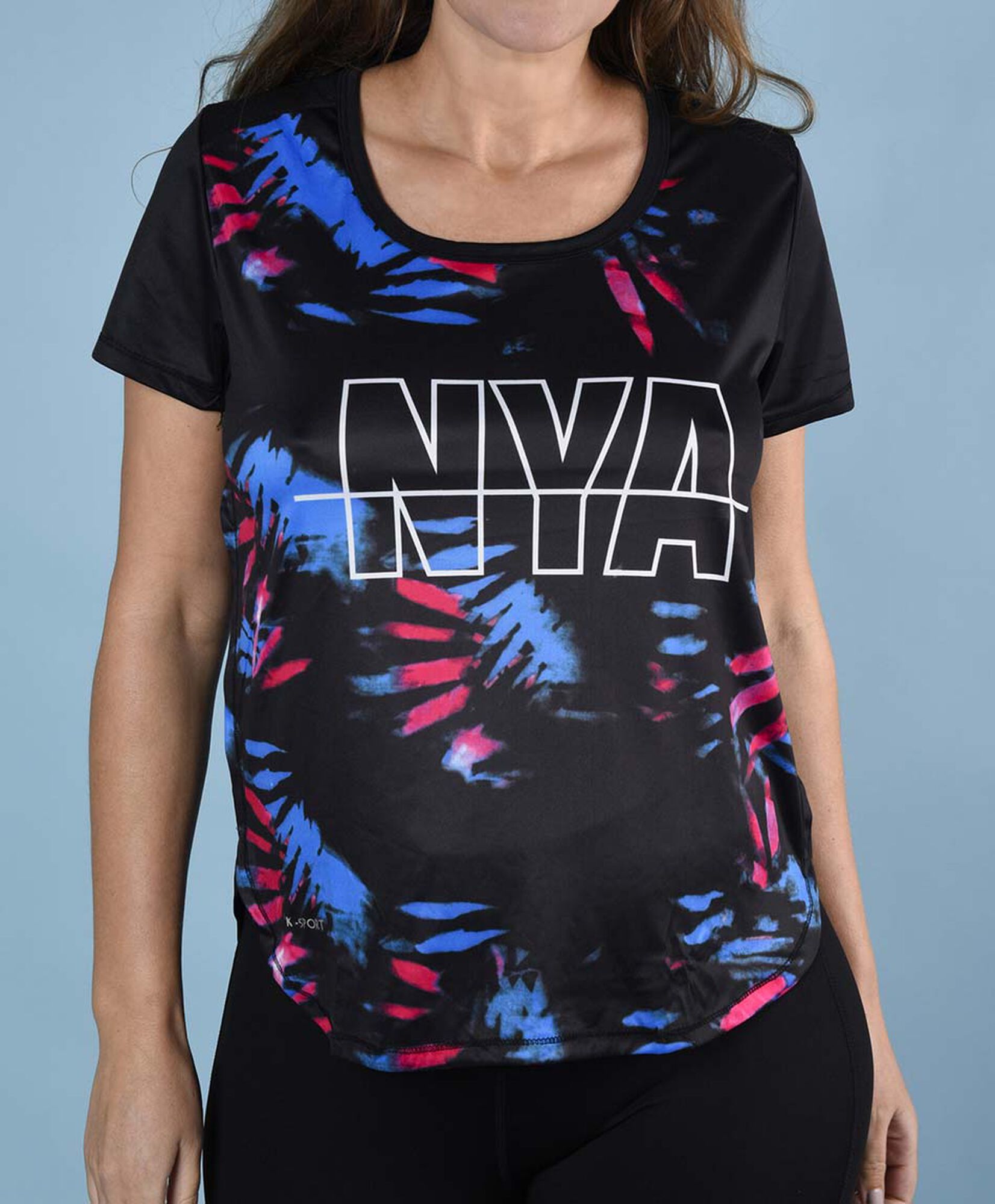 Polera deportiva manga corta cuello redondo Polera deportiva manga corta cuello redondo