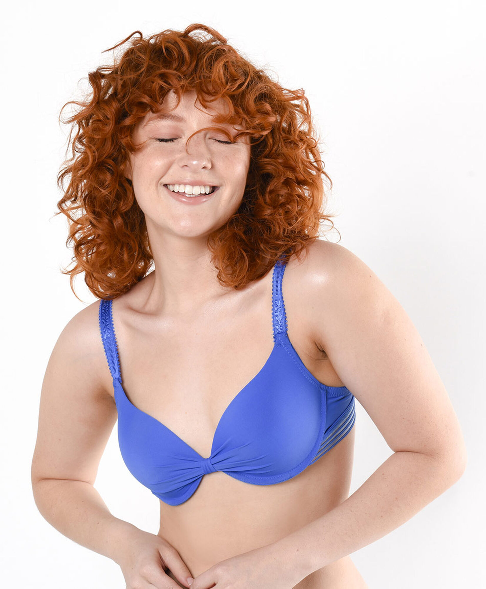 Sostén mujer nudo push up Sostén mujer nudo push up