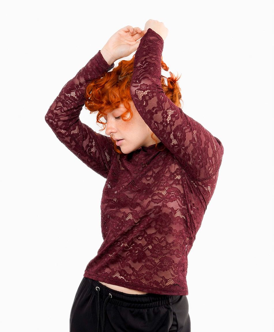 Polera mujer encaje floreado