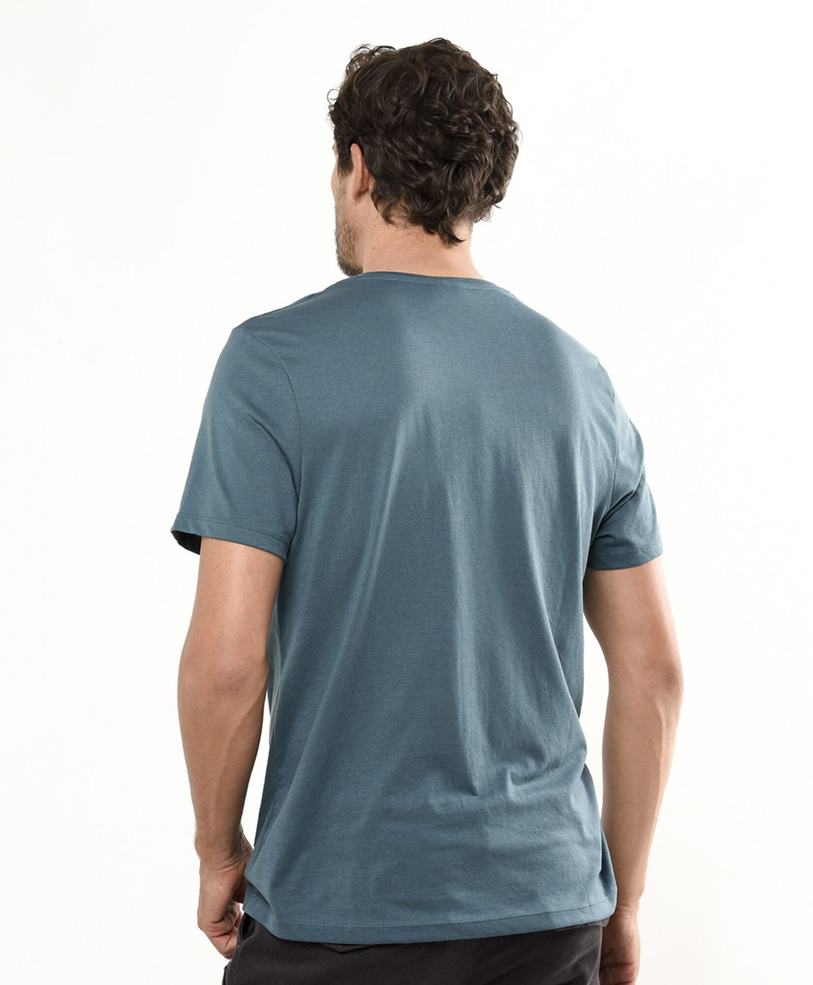 Polera hombre básica cuello v Polera hombre básica cuello v
