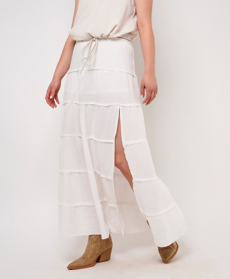 Falda mujer abertura pierna