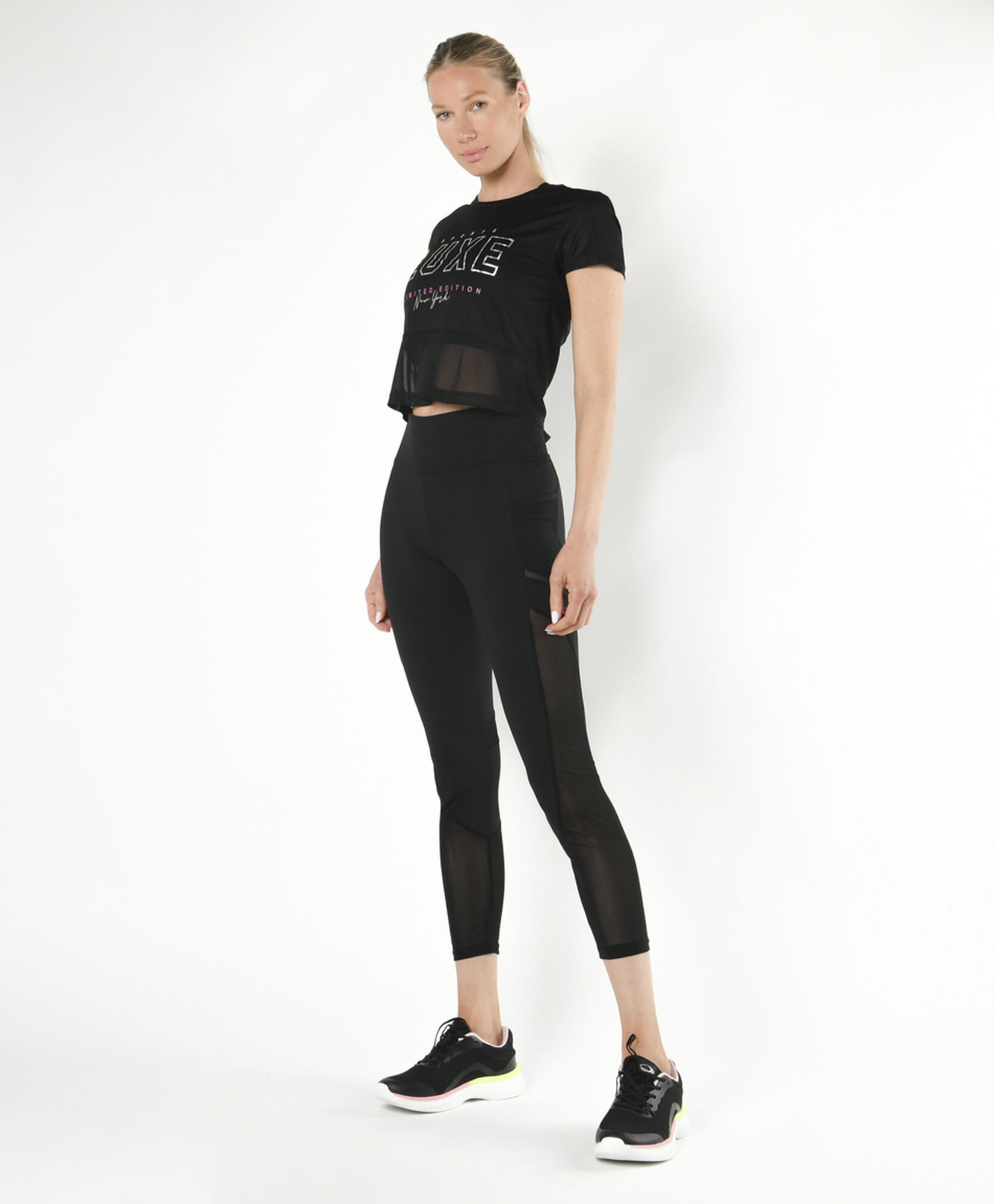 Calza deportiva mujer tela malla Calza deportiva mujer tela malla