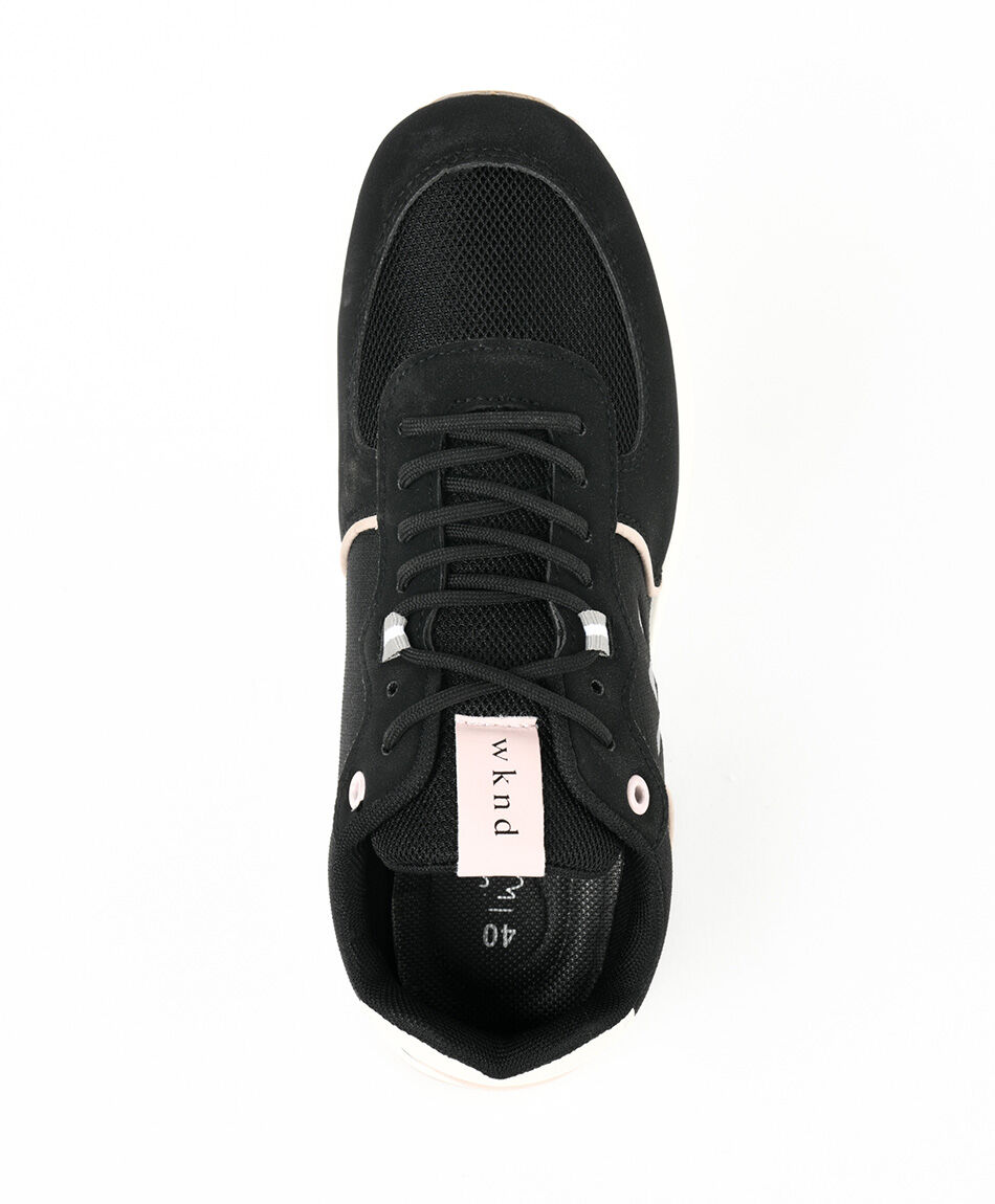 Zapatilla mujer l&iacute;neas