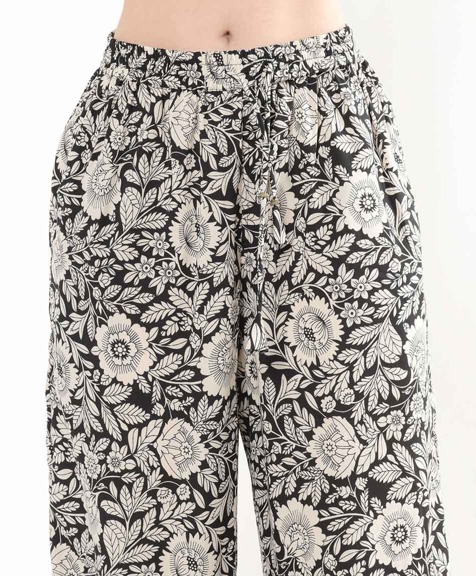 Pantalón mujer floreado Pantalón mujer floreado