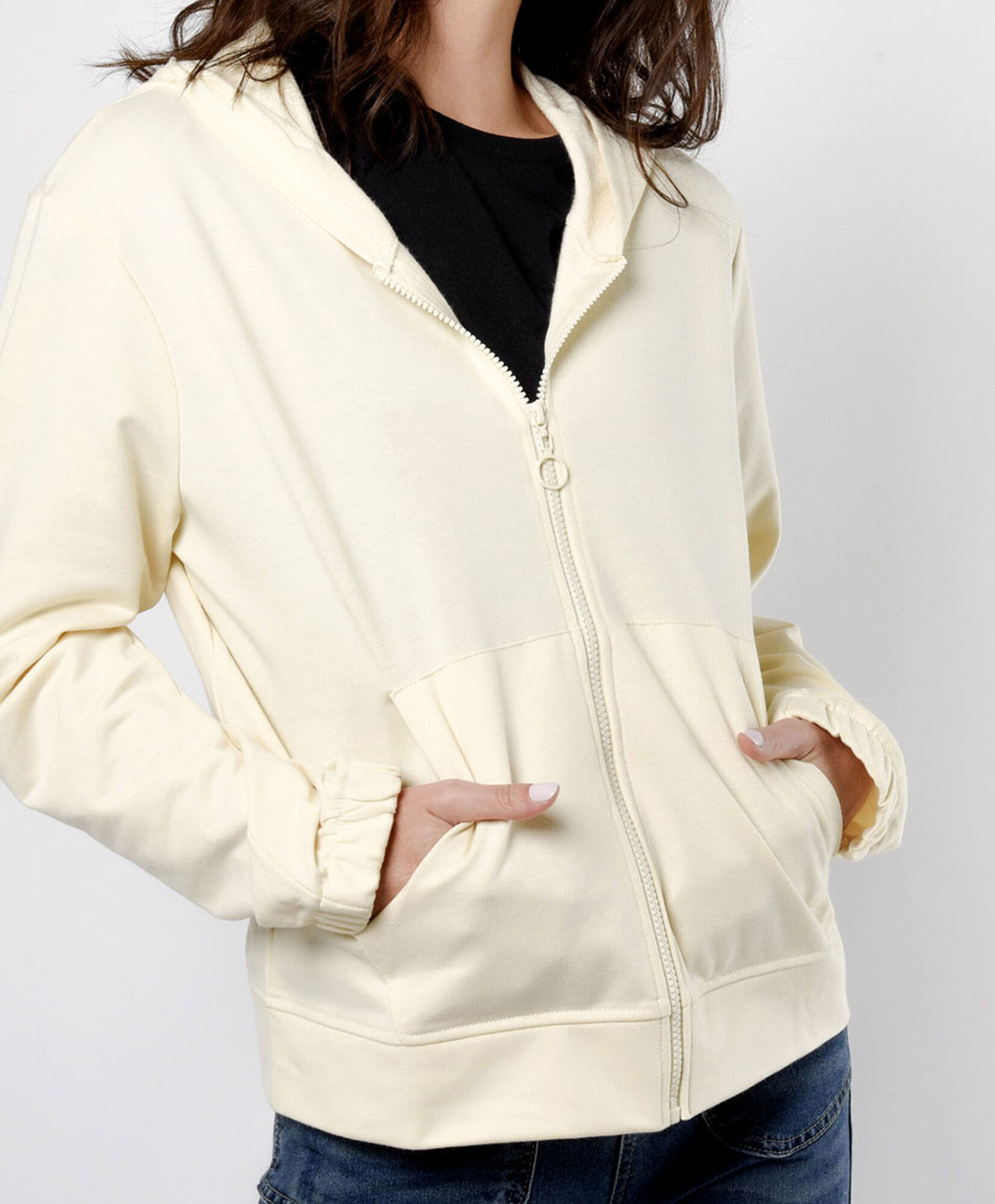 Polerón mujer clásico beige Polerón mujer clásico beige