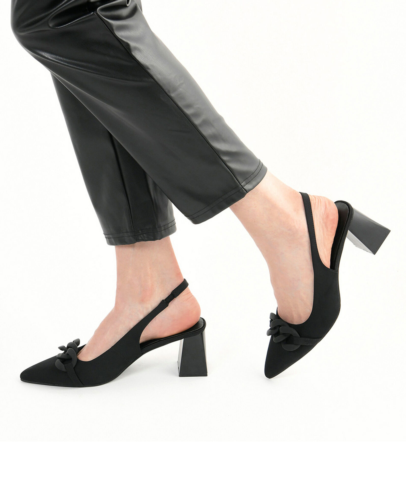 Zapato mujer forrado cadena Zapato mujer forrado cadena