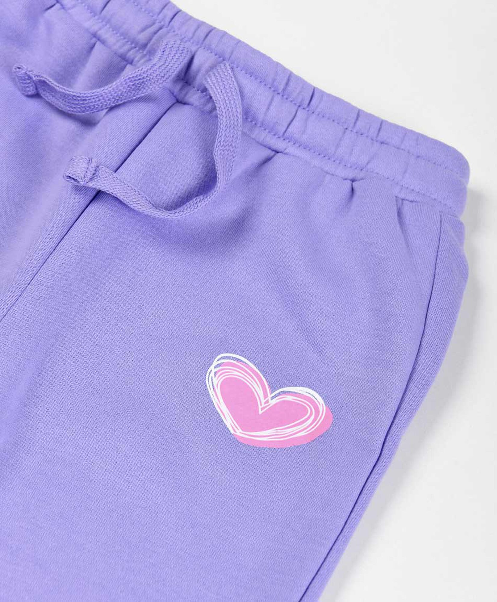 Pantalón de buzo niña corazón Pantalón de buzo niña corazón