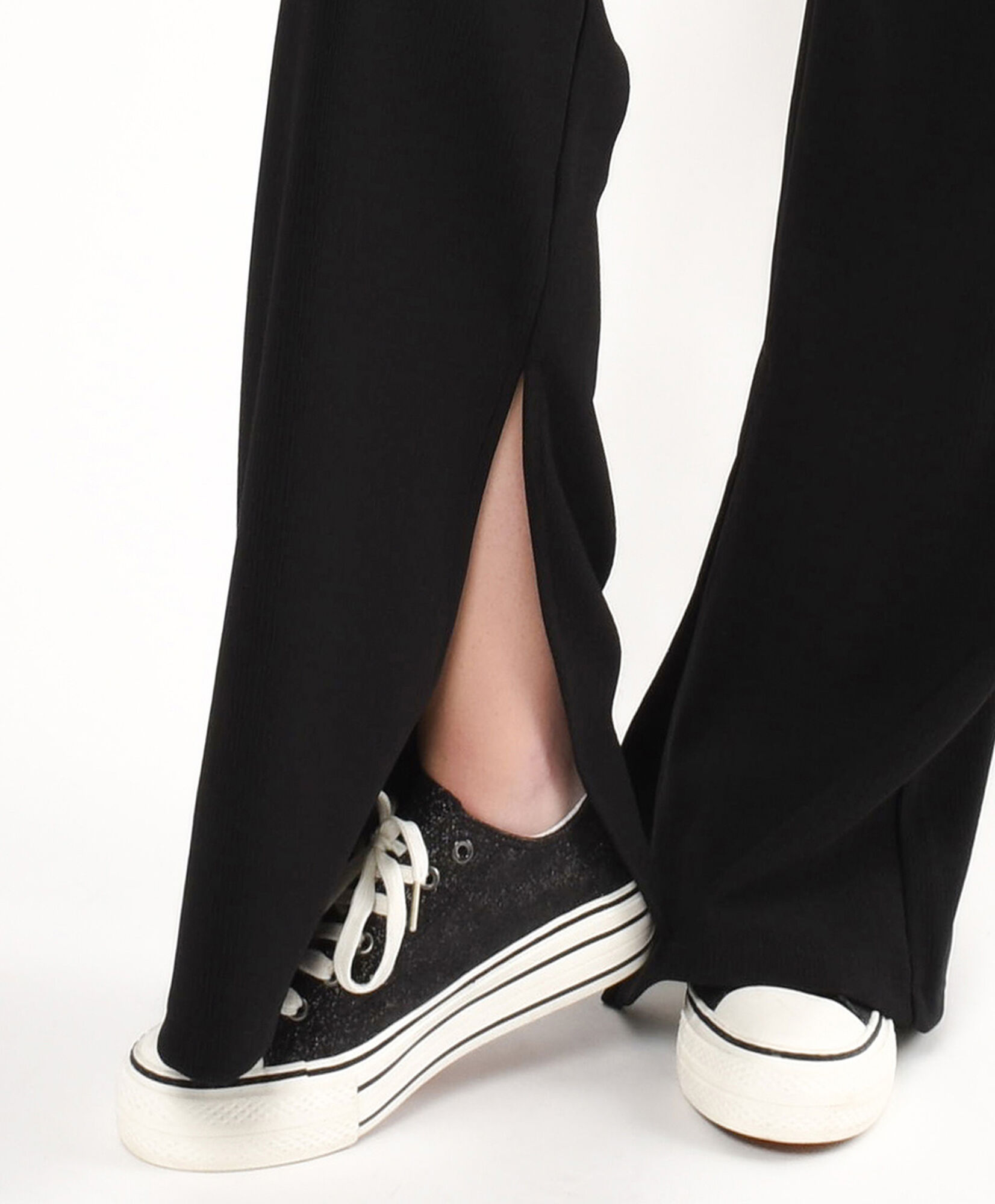 Pantalón mujer liso basta abierta Pantalón mujer liso basta abierta