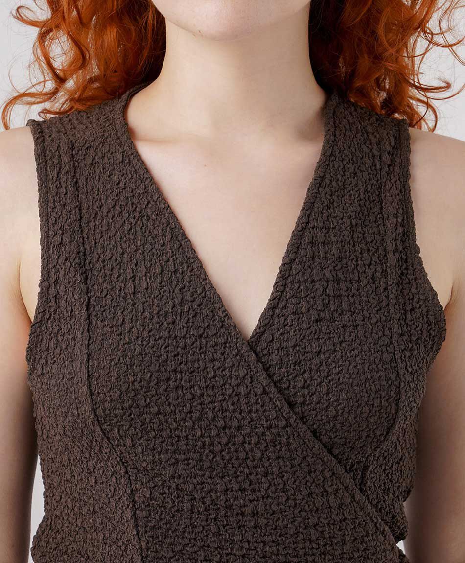 Blusa mujer textura cruzada caf&eacute;
