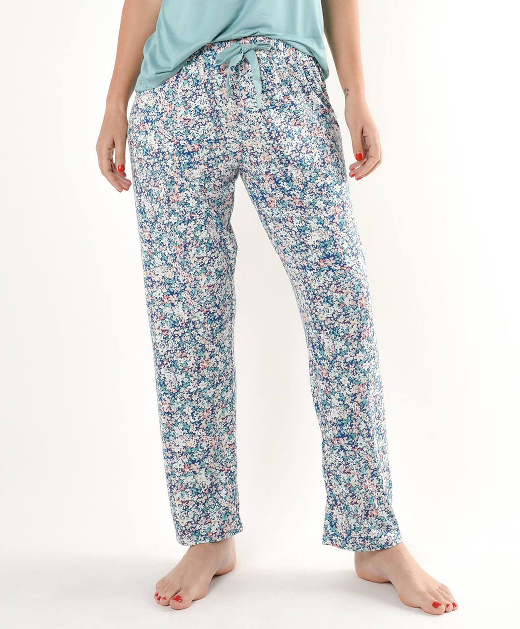 Pijama mujer vuelos floreado Pijama mujer vuelos floreado