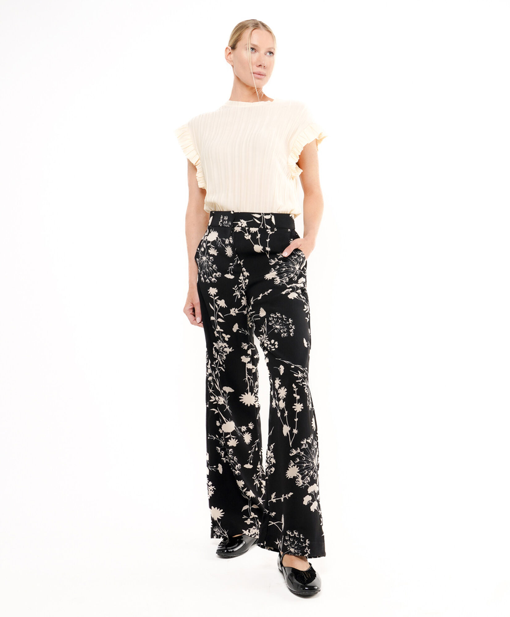 PANT ESTAMPADO FLORES PANT ESTAMPADO FLORES