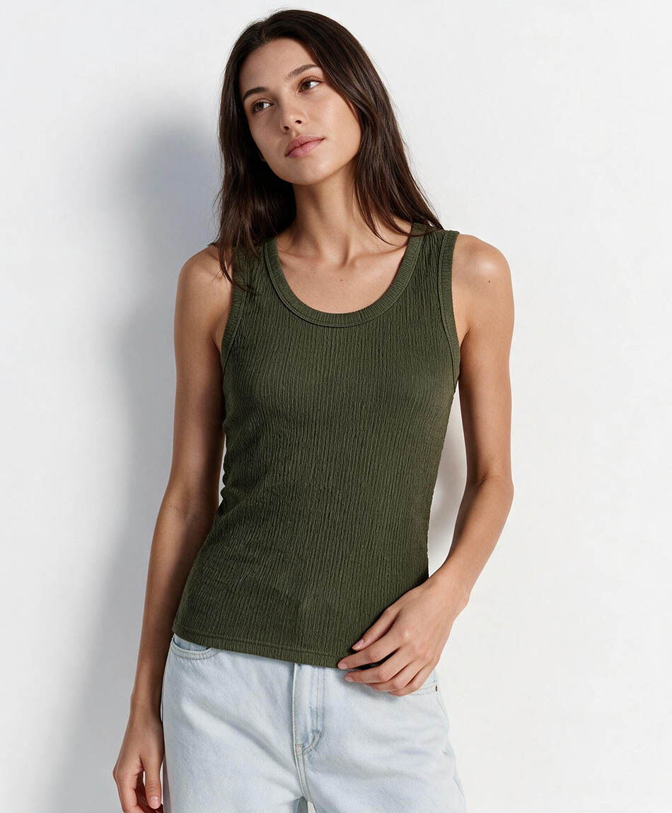 Polera mujer sin mangas b&aacute;sica