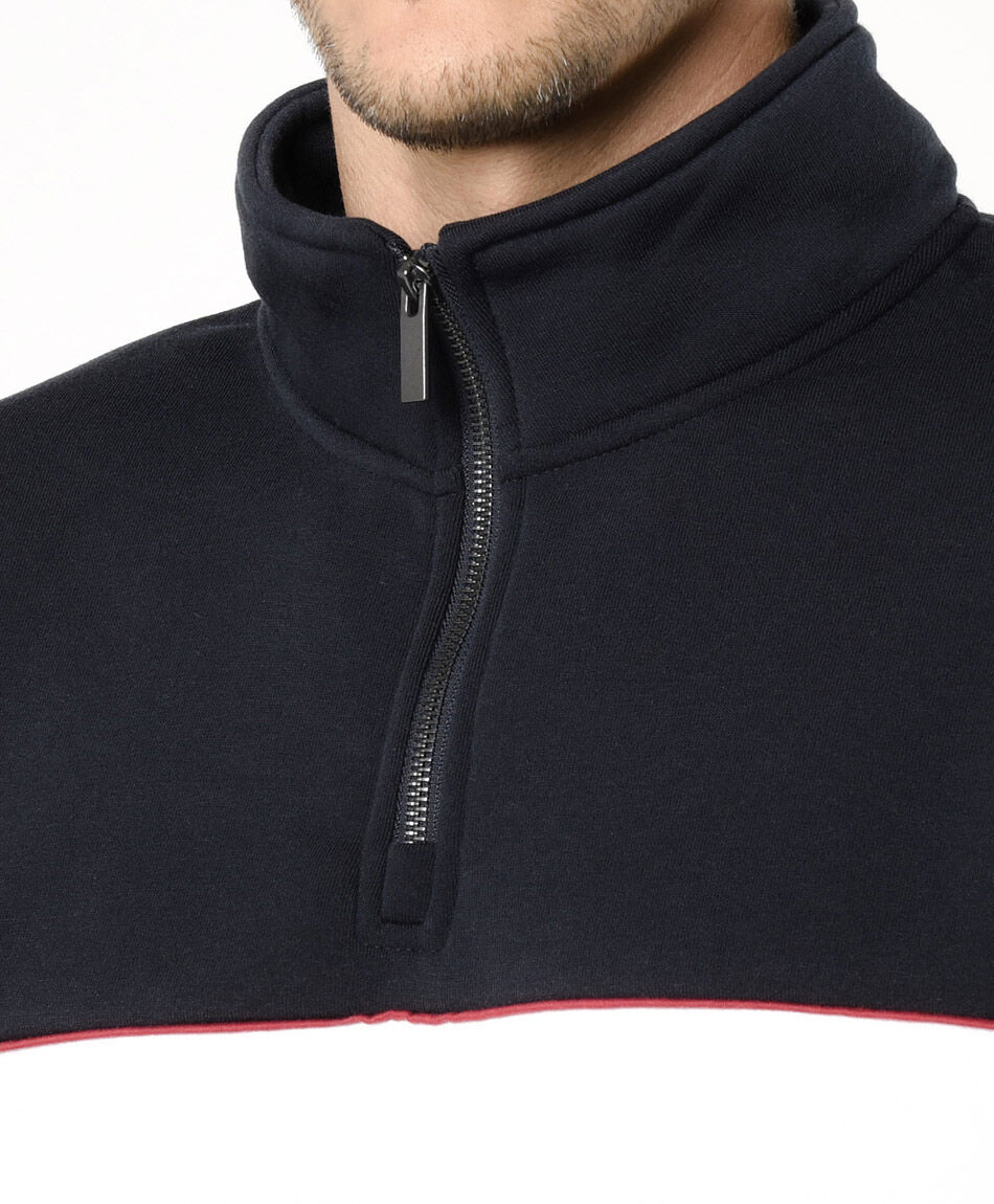 Poler&oacute;n hombre l&iacute;nea cierre medio