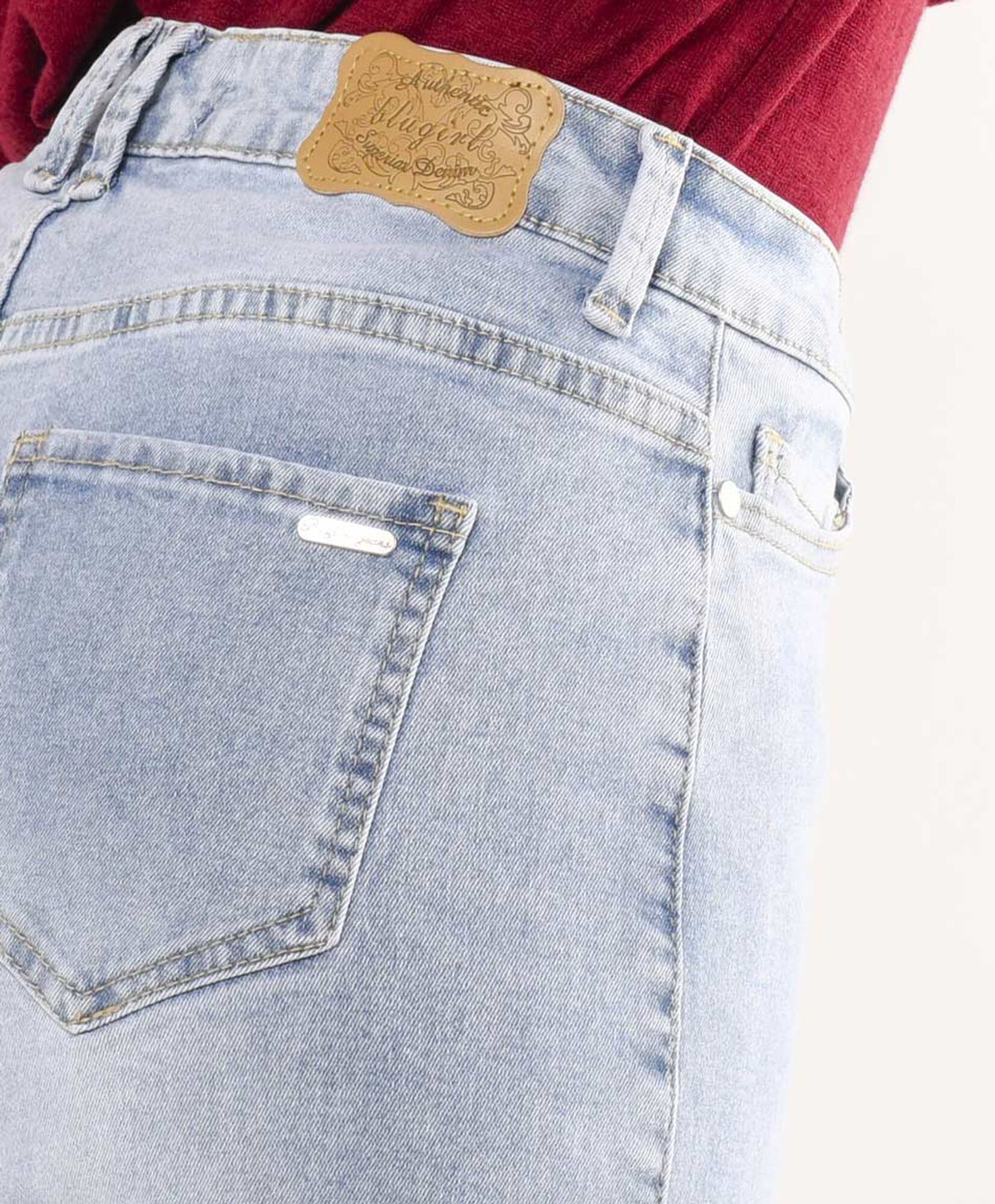 Jeans mujer bordado floreado Jeans mujer bordado floreado