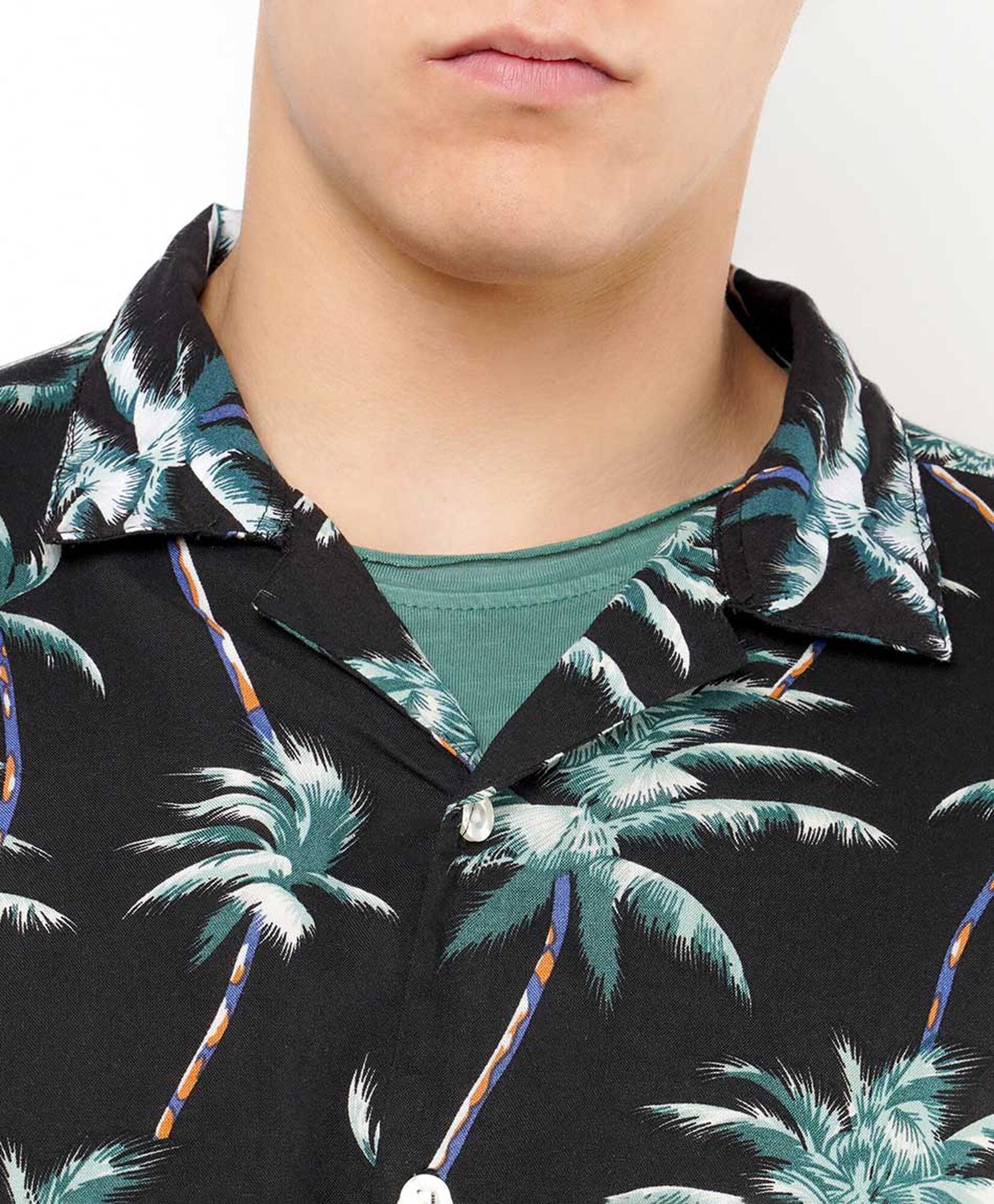 Camisa hombre casual diseño palmeras nevadas Camisa hombre casual diseño palmeras nevadas