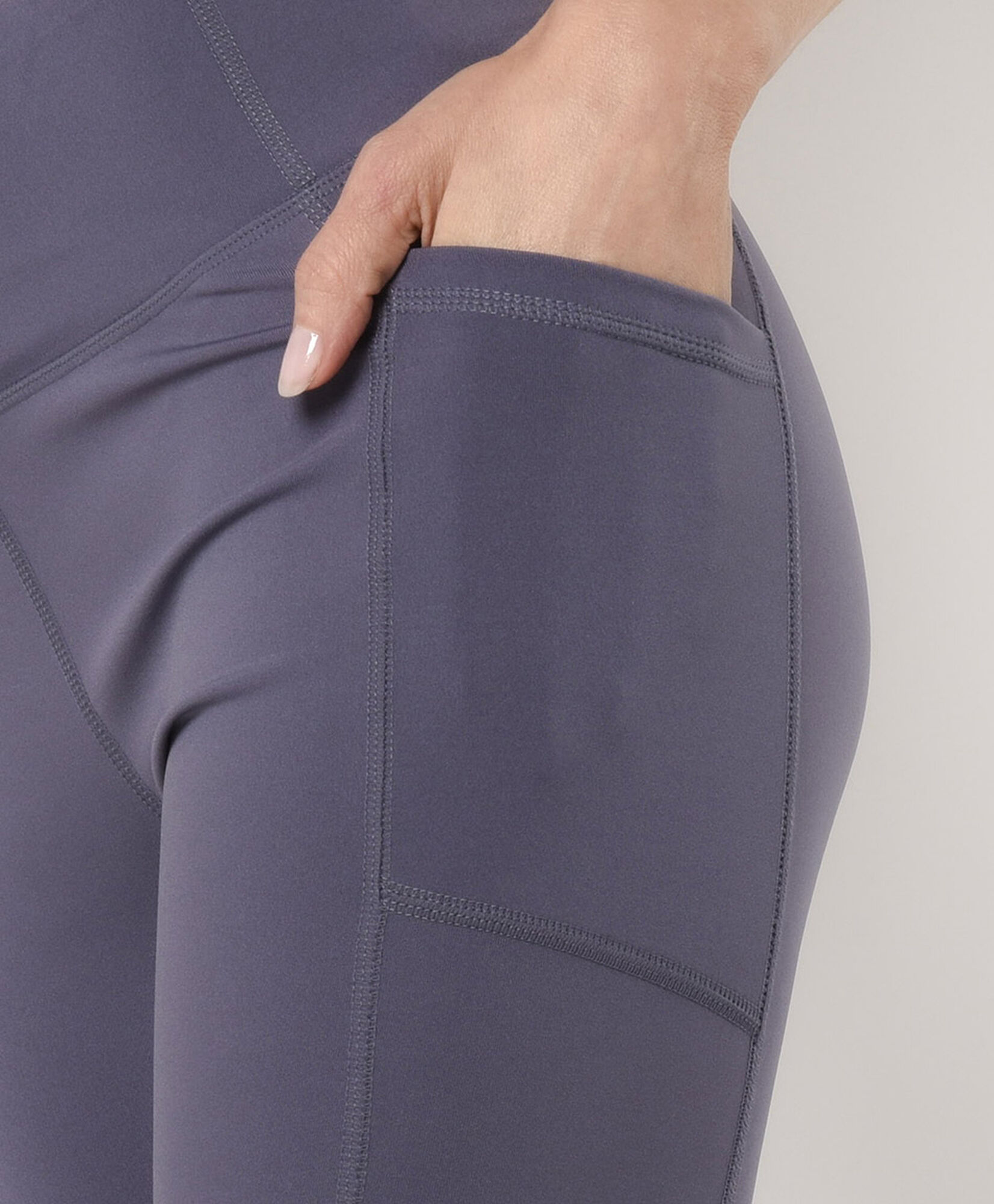 Calza mujer bolsillos pretina ancha Calza mujer bolsillos pretina ancha