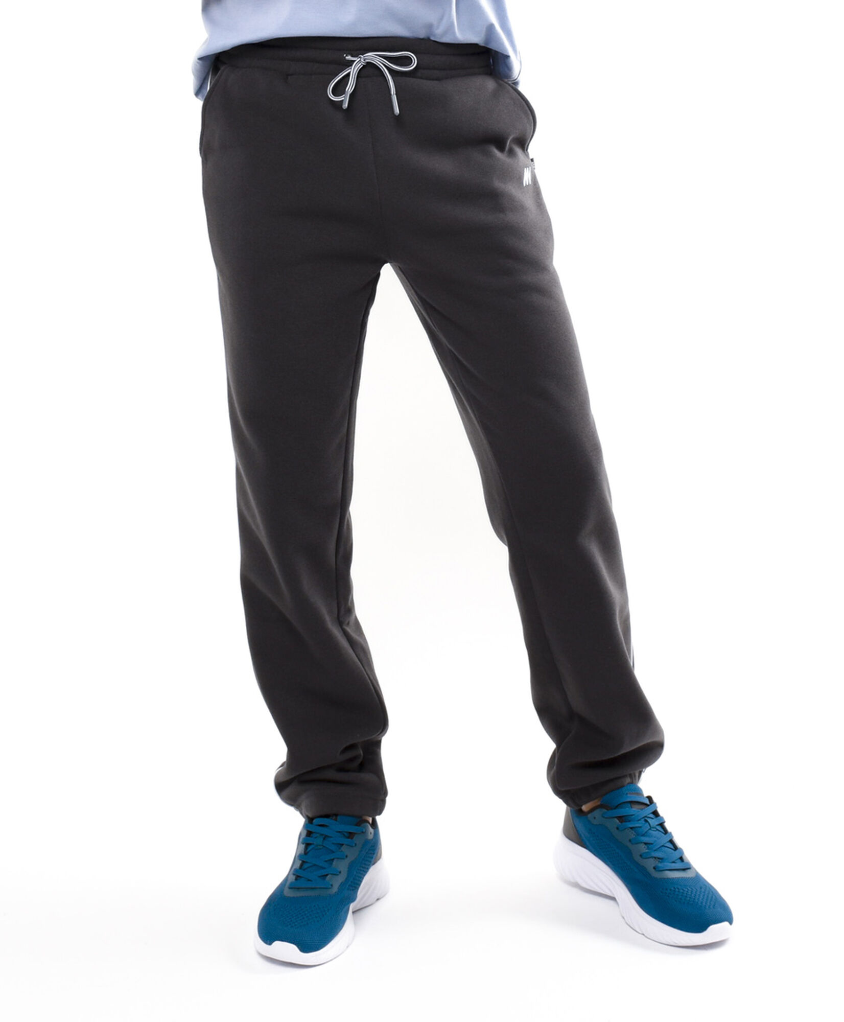 Pantalón deportivo hombre línea piping Pantalón deportivo hombre línea piping