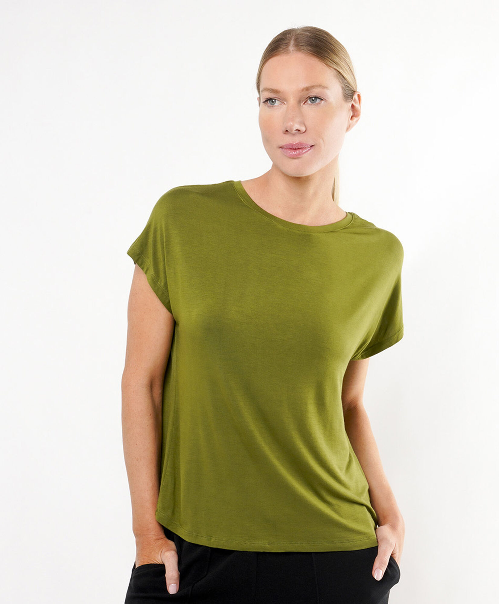 Polera mujer manga corta lisa Polera mujer manga corta lisa