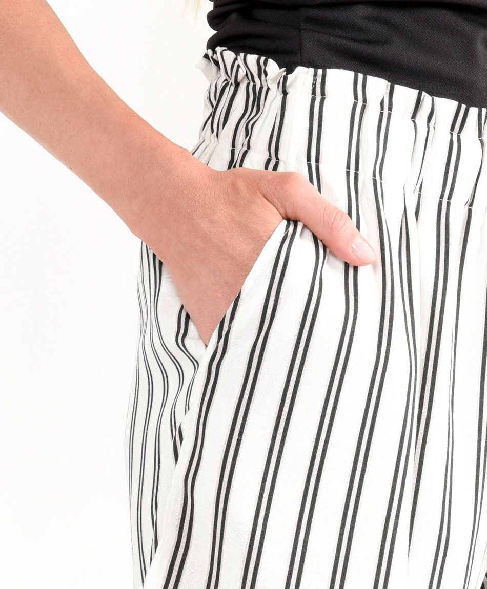 Short mujer dise&ntilde;o rayas