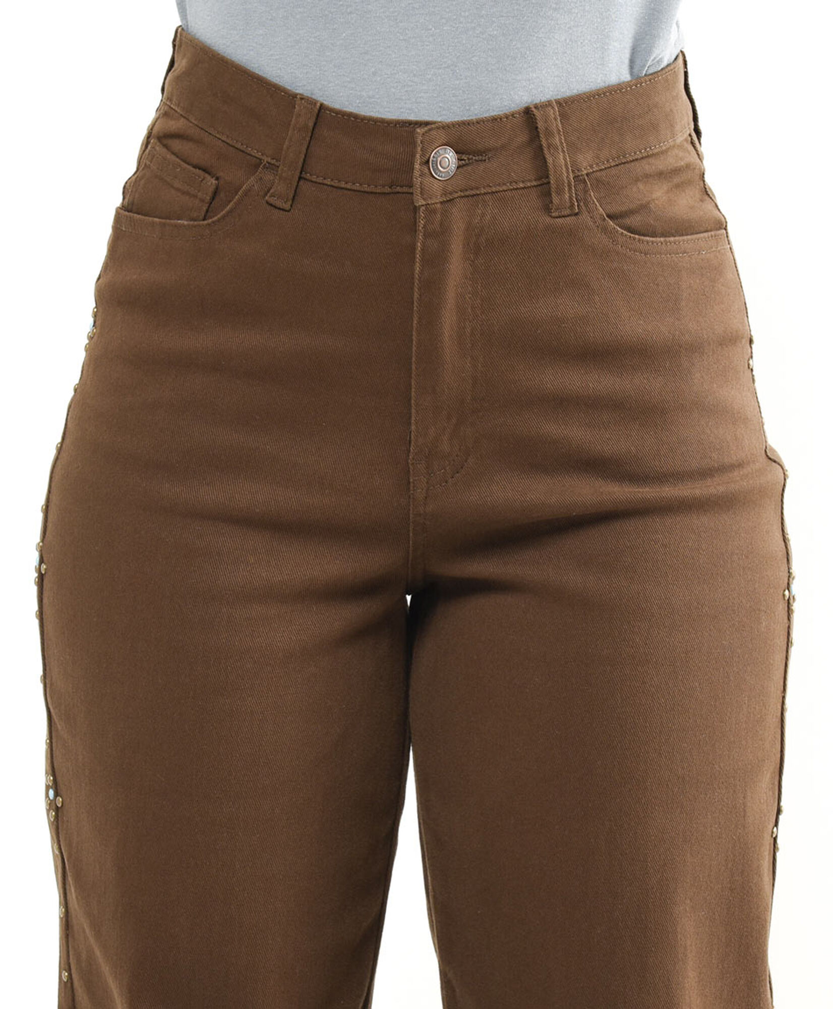 Jeans mujer café tachas wide Jeans mujer café tachas wide