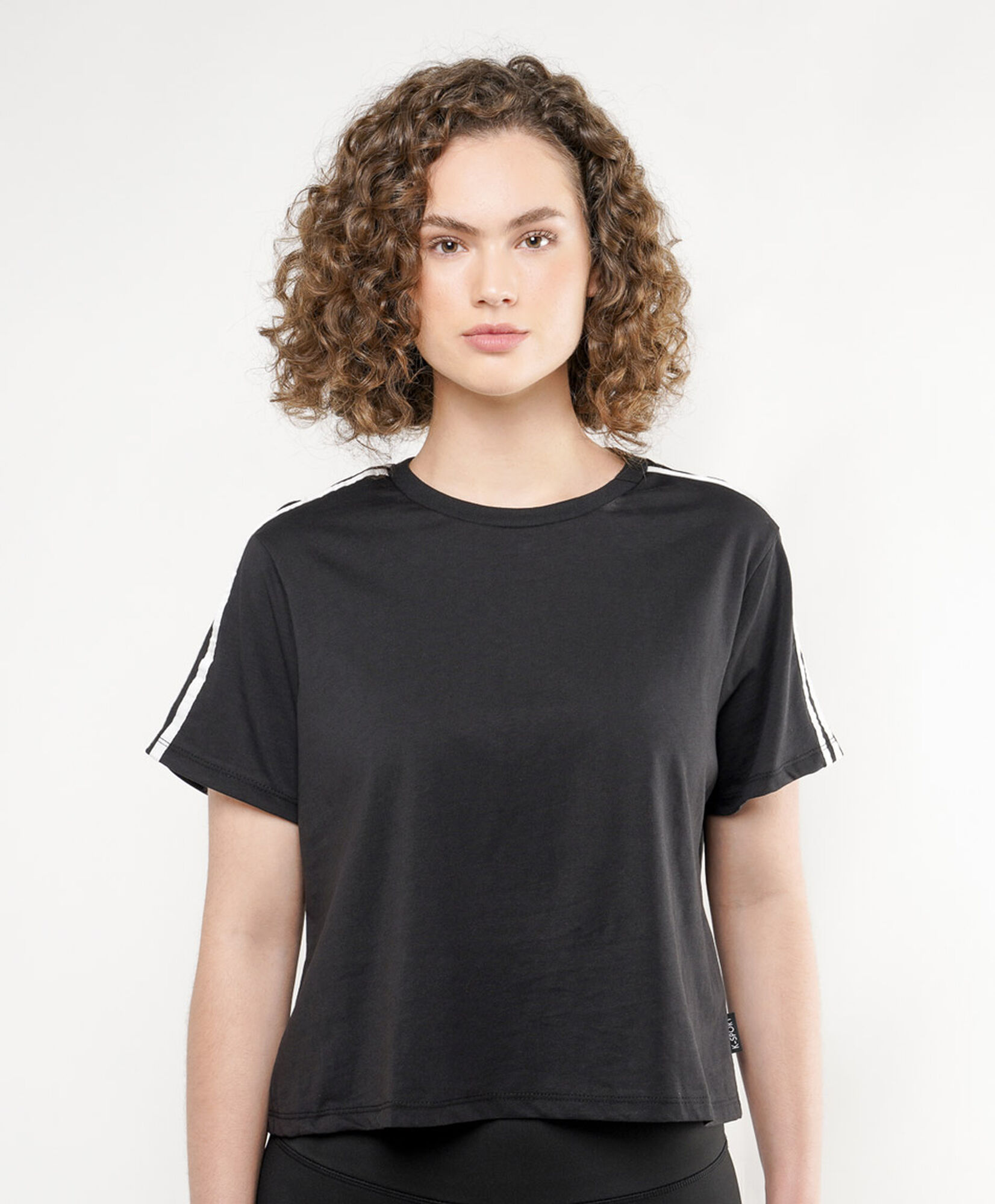 Polera deportiva mujer doble línea Polera deportiva mujer doble línea