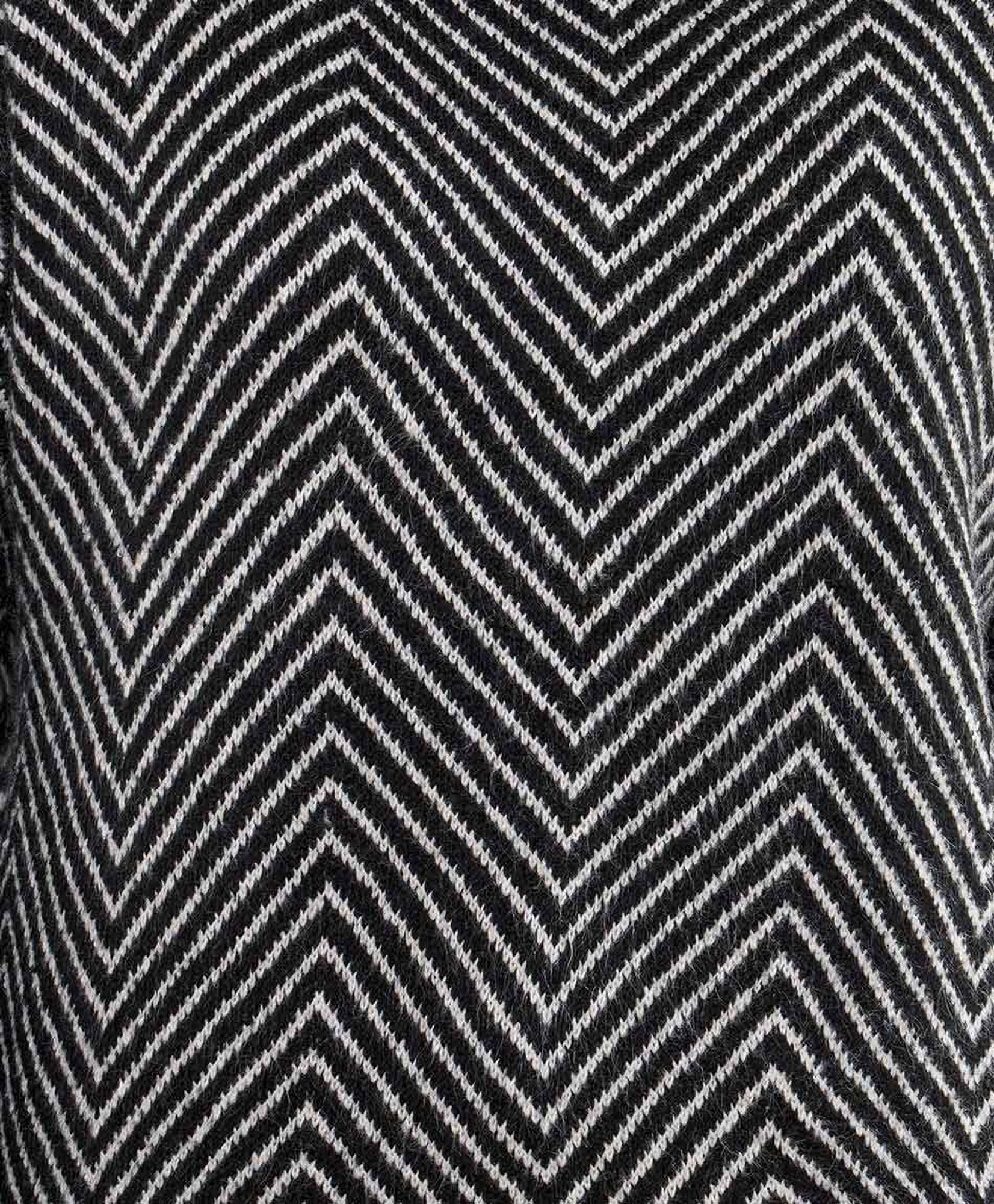 Sweater mujer zigzag cuello alto Sweater mujer zigzag cuello alto