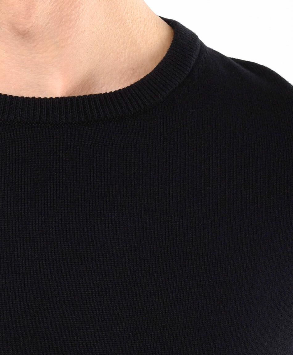 Sweater hombre liso b&aacute;sico negro
