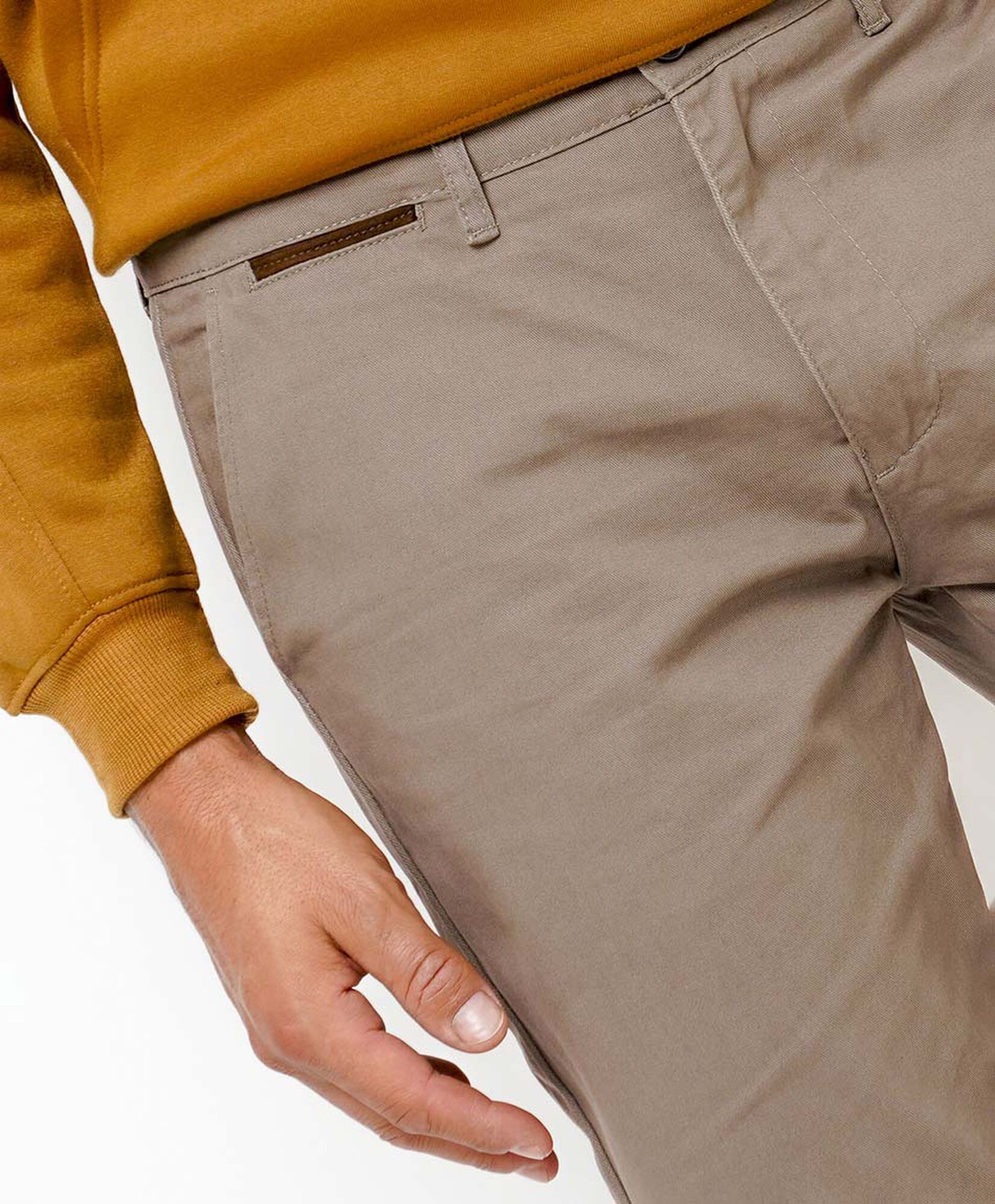 Pantalón hombre básico café Pantalón hombre básico café