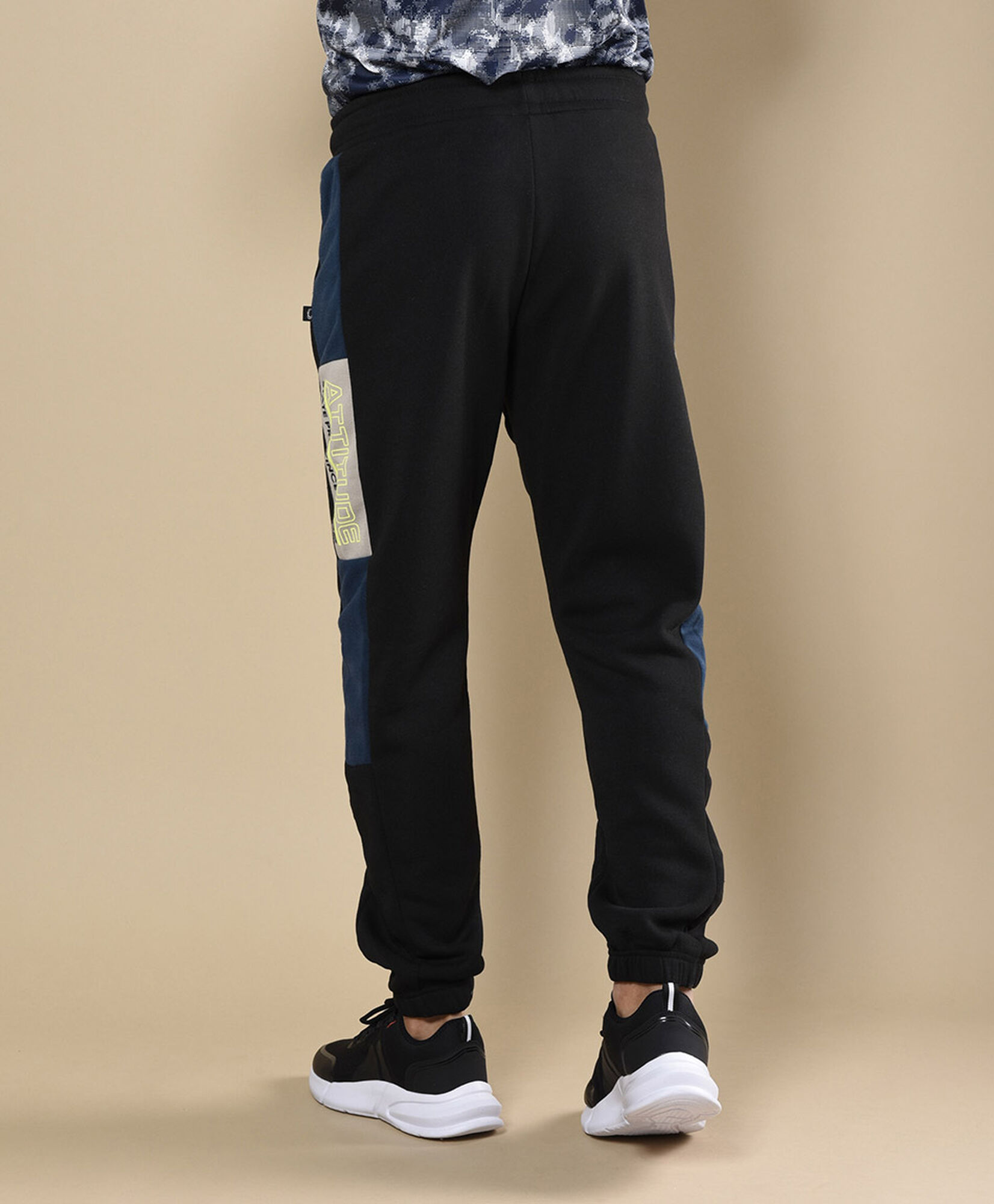 Pantalon buzo Pantalon buzo