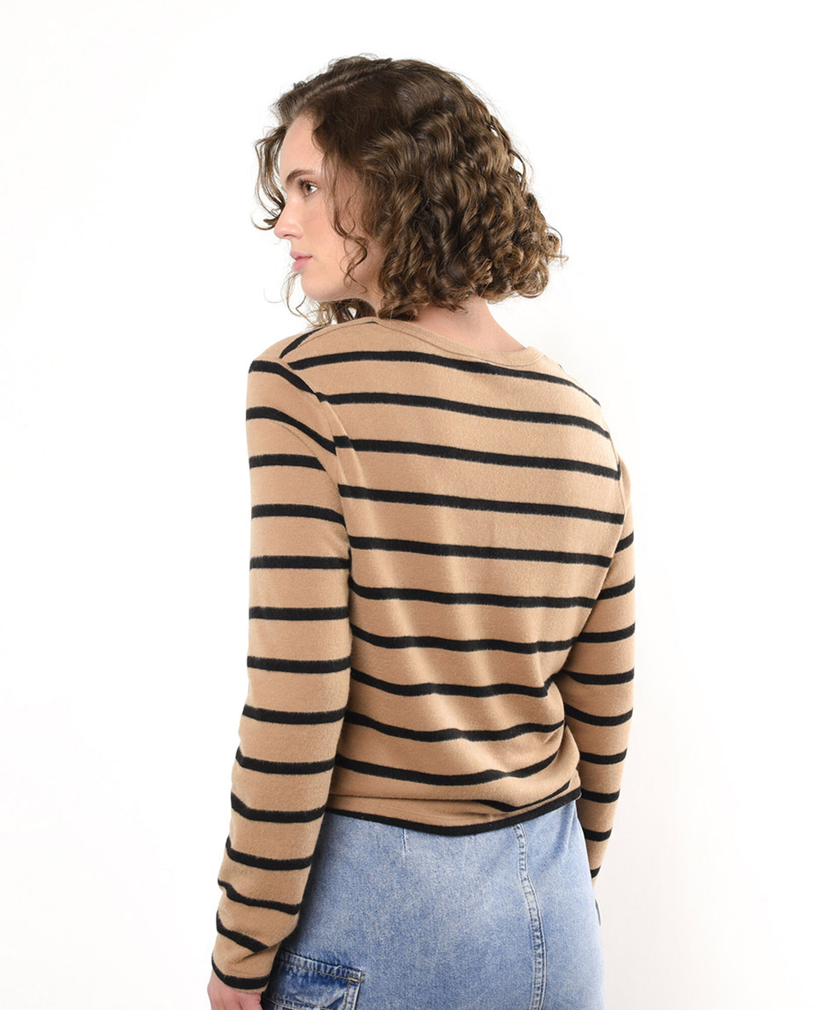 Tejido mujer líneas botones bicolor Tejido mujer líneas botones bicolor