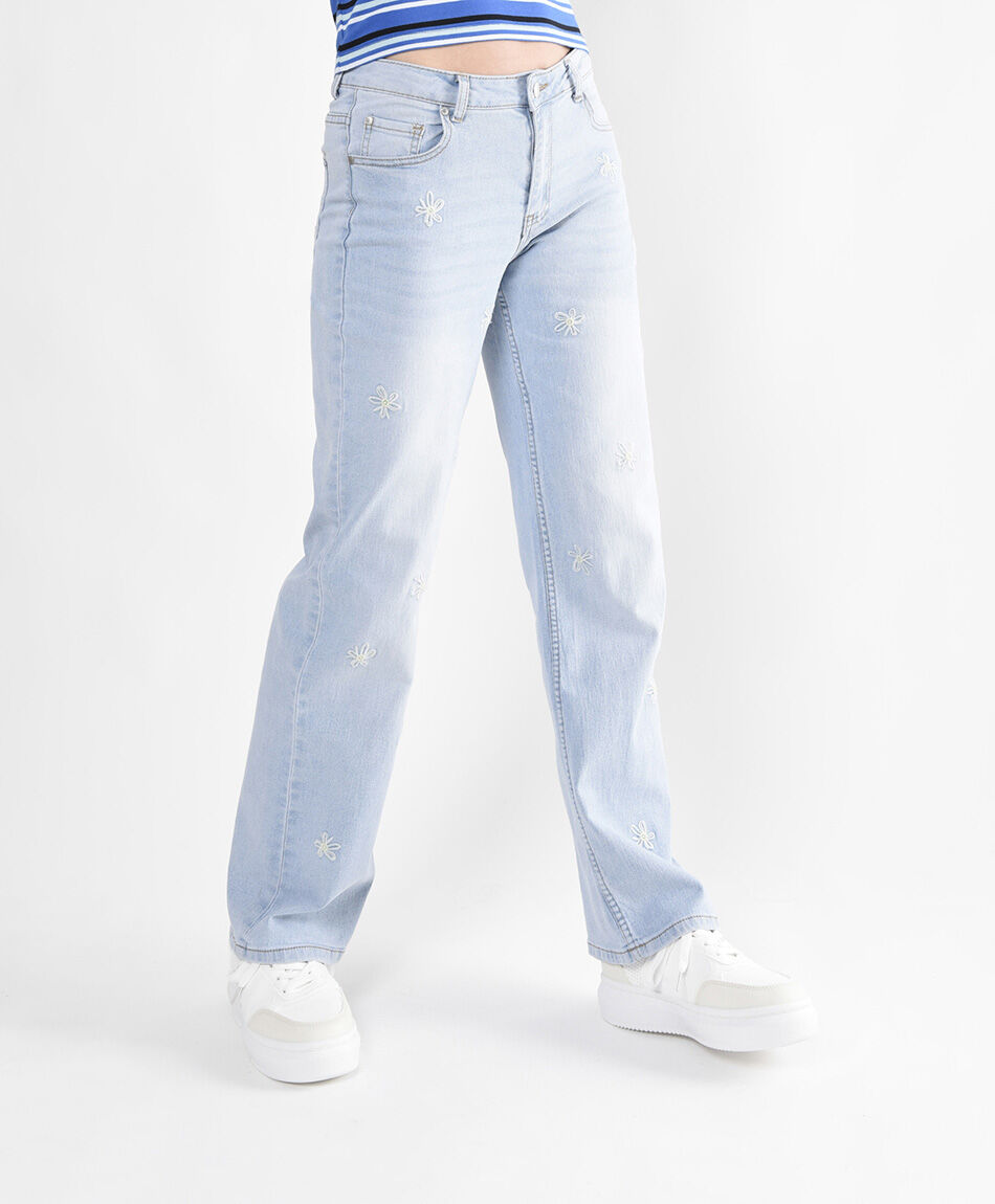 Jeans mujer flores bordadas