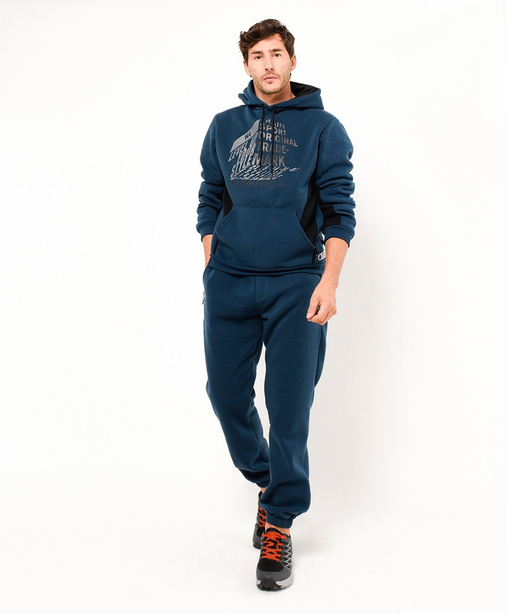 Polerón deportivo hombre level up Polerón deportivo hombre level up